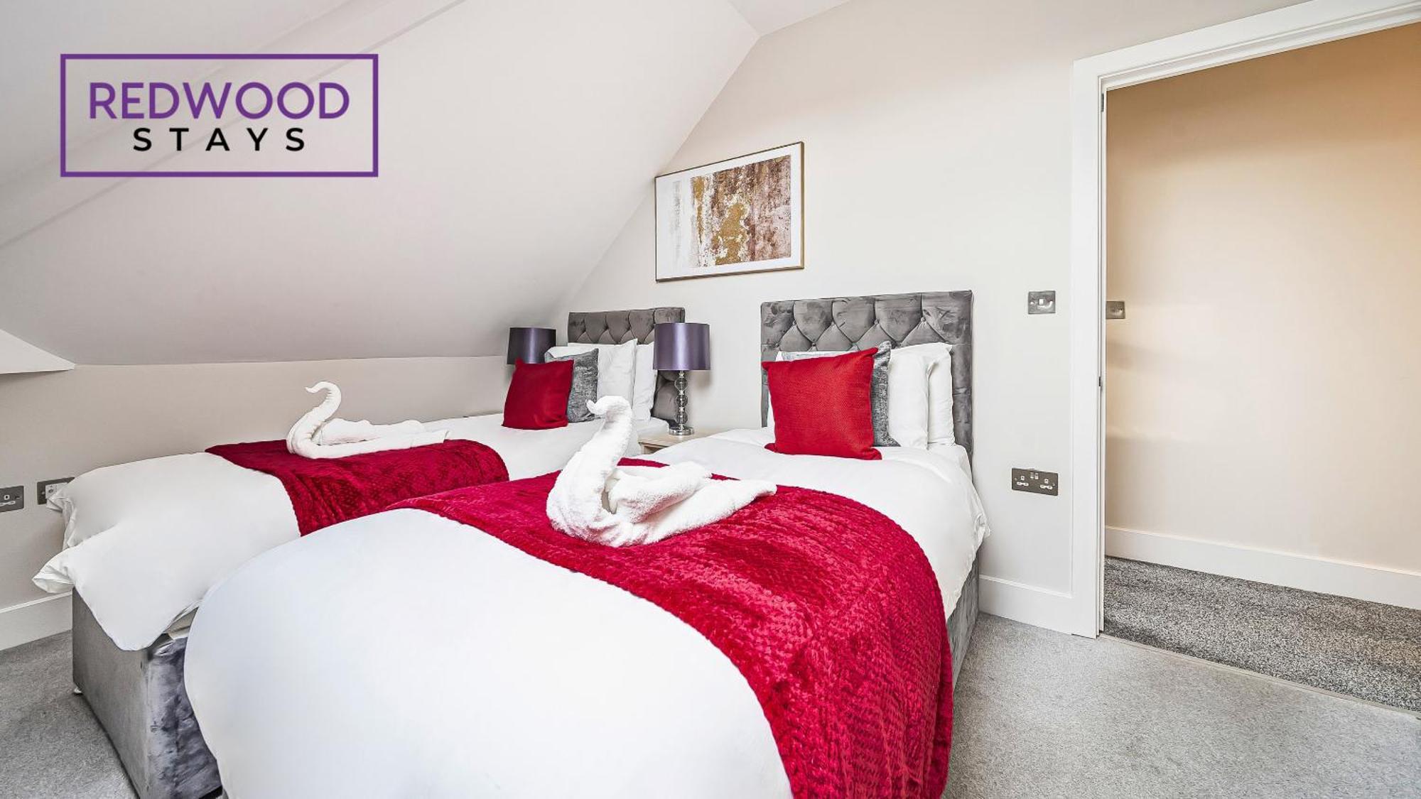 Newly Refurbished Everest Lodge Serviced Apartments For Contractors & Families, Free Wifi & Netflix By Redwood Stays Farnborough  Dış mekan fotoğraf