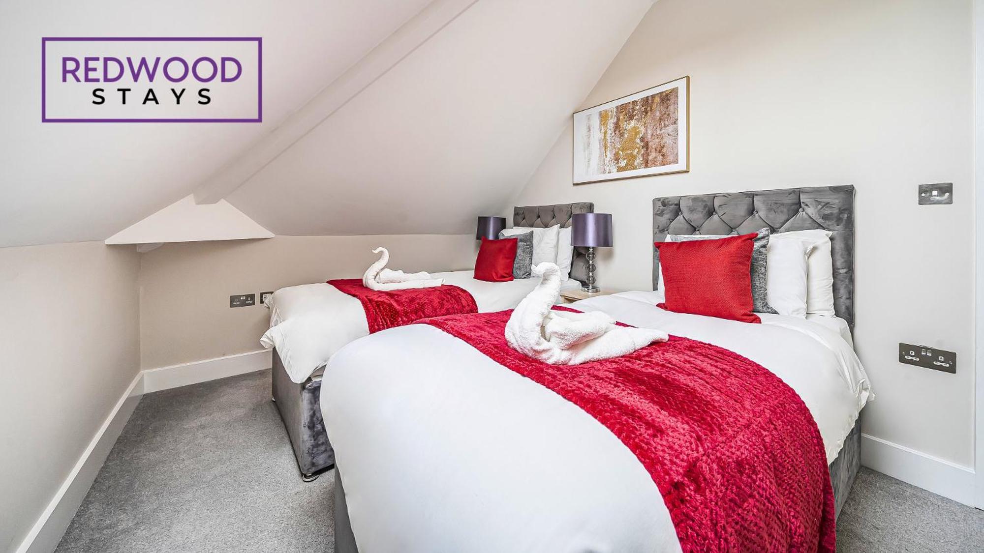 Newly Refurbished Everest Lodge Serviced Apartments For Contractors & Families, Free Wifi & Netflix By Redwood Stays Farnborough  Dış mekan fotoğraf