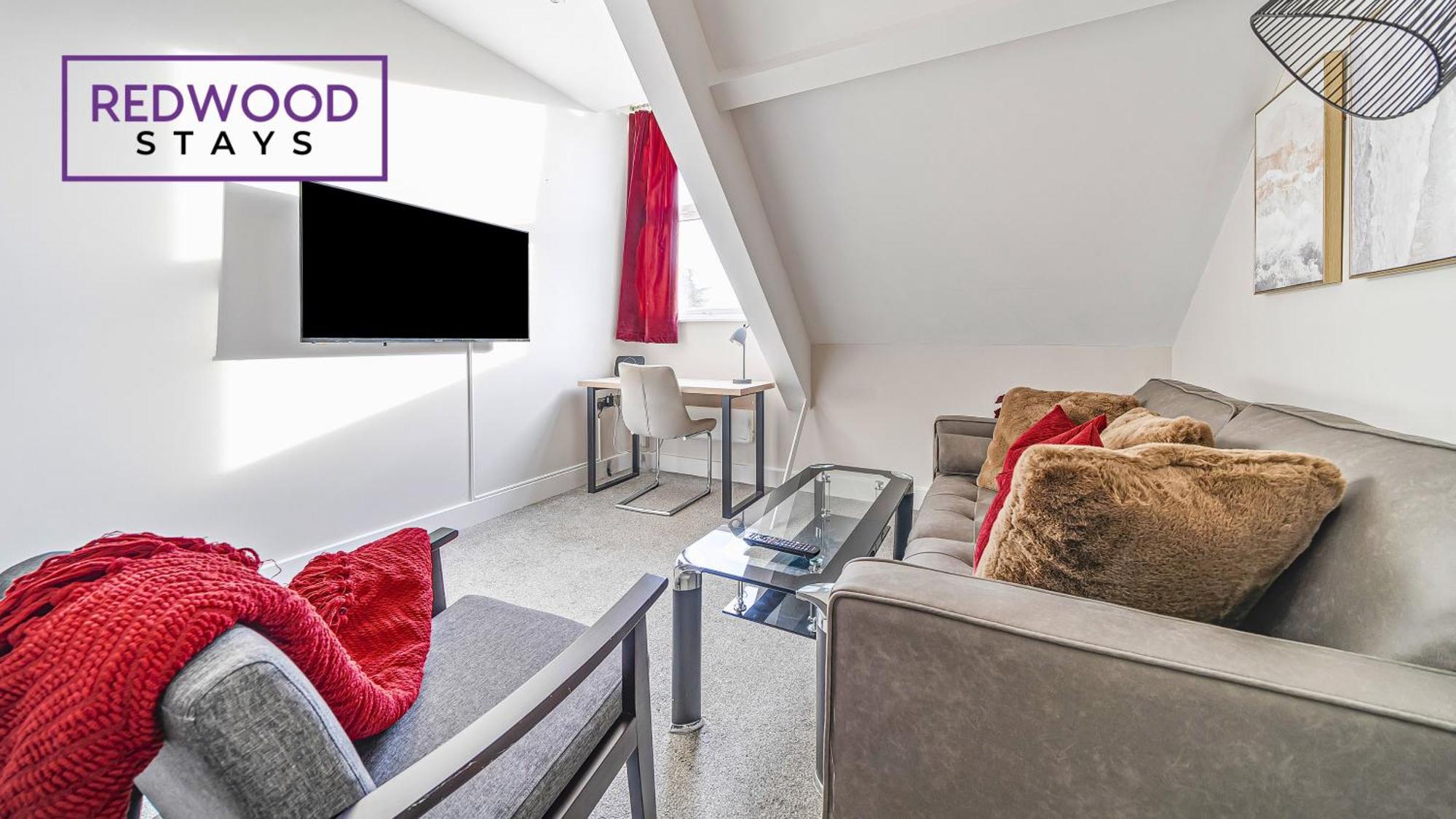 Newly Refurbished Everest Lodge Serviced Apartments For Contractors & Families, Free Wifi & Netflix By Redwood Stays Farnborough  Dış mekan fotoğraf