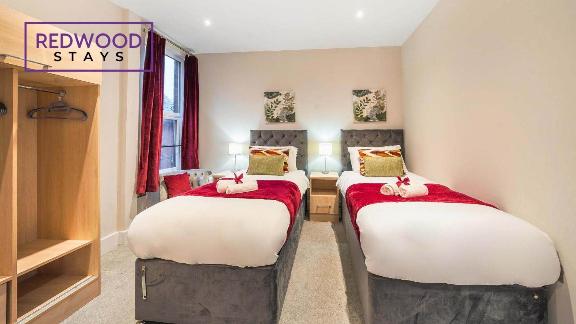 Newly Refurbished Everest Lodge Serviced Apartments For Contractors & Families, Free Wifi & Netflix By Redwood Stays Farnborough  Dış mekan fotoğraf