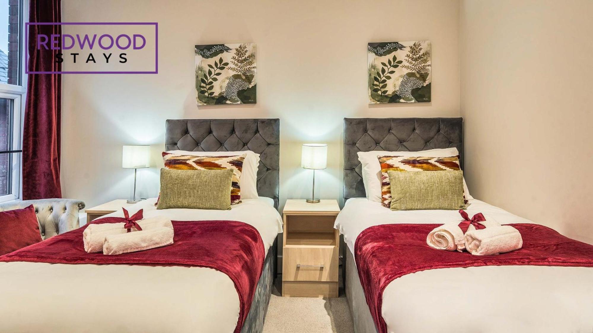Newly Refurbished Everest Lodge Serviced Apartments For Contractors & Families, Free Wifi & Netflix By Redwood Stays Farnborough  Dış mekan fotoğraf